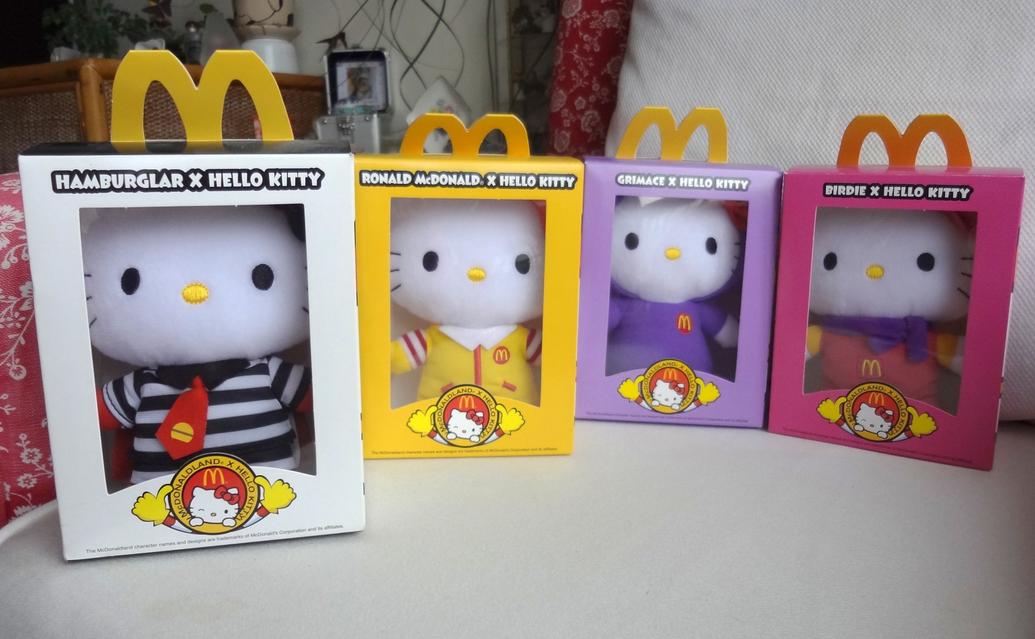 hello kitty wedding dolls mcdonalds